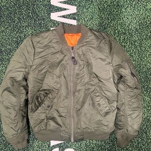 Vintage Alpha Industries MA-1 Olive Green Bomber Jacket Men’s size M